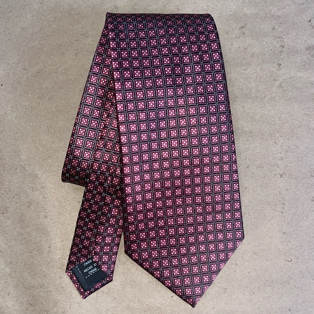 Vía Europa • Men’s Geo Print Silver Shimmer Tie • 100% silk